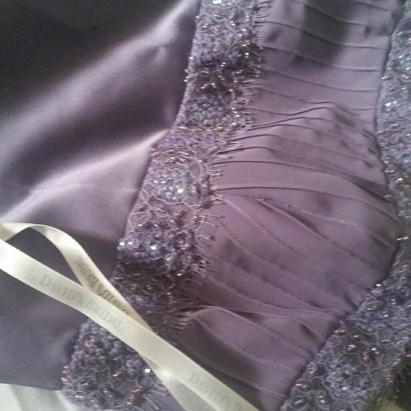 <<Gorgeous Lavender Dress>> - Picture 7 of 8